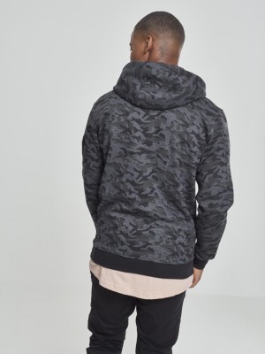 Мъжки камуфлажен суичър Urban Classics dark camo