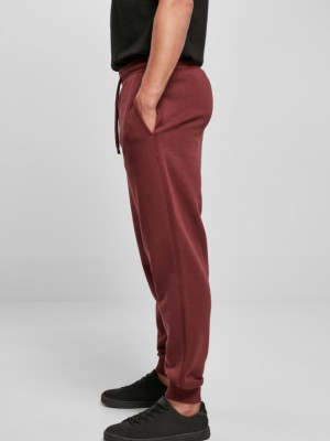 Мъжко долнище в тъмночервен цвят Urban Classics Basic  Мъжко долнище в тъмночервен цвят Urban Classics Basic