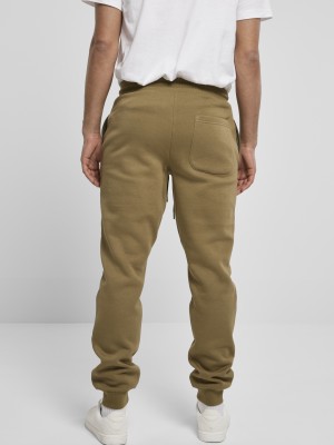 Мъжко изчистено долнище в маслинен цвят Urban Classics Basic  Мъжко изчистено долнище в маслинен цвят Urban Classics Basic