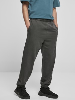 Мъжко долнище в светло черен цвят Urban Classics Overdyed  Мъжко долнище в светло черен цвят Urban Classics Overdyed