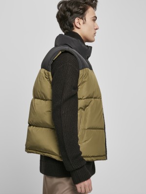 Мъжки елек в маслинен цвят Urban Classics Block Puffer 