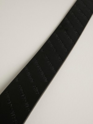 Колан в черен цвят Urban Classics Allover Logo 