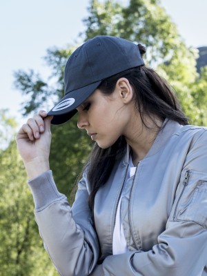 Шапка с козирка в тъмносин цвят Low Profile Cotton Twill  Шапка с козирка в тъмносин цвят Low Profile Cotton Twill