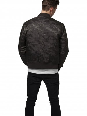 Мъжко камуфлажно яке тип бомбър Urban Classics в цвят маслина