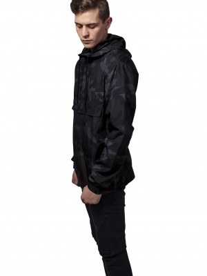 Мъжко яке ветровка в тъмен камуфлаж Urban Classics darkcamo