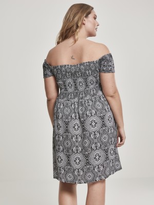 Мини рокля с голи рамене Urban Classics bandana