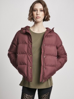 Дамско яке в червено от Urban Classics Ladies Hooded Puffer  Дамско яке в червено от Urban Classics Ladies Hooded Puffer