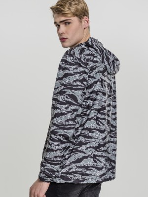 Мъжко яке Urban Classics с камуфлажни шарки