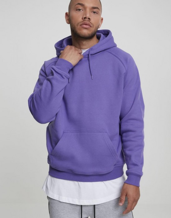 Купи Мъжки изчистен виолетов суичър Urban Classics ultraviolet TB014, Urban Classics, Суичъри онлайн - Complex.bg Мъжки изчистен виолетов суичър Urban Classics ultraviolet TB014, Urban Classics, Суичъри - Complex.bg