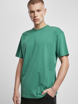 Мъжка уголемена тениска в зелено Urban Classics Oversized