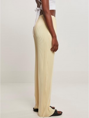 Дамски панталон в жълт цвят Urban Classics