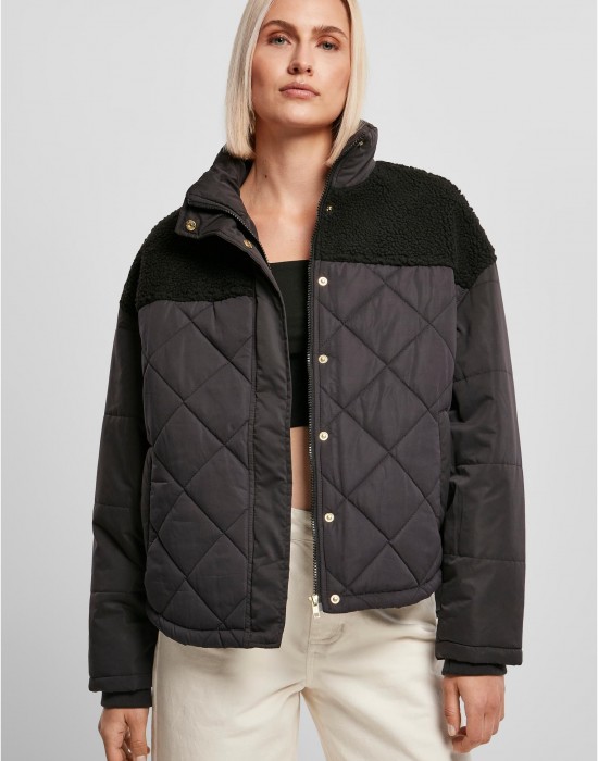 Купи Дамско яке в черно Ladies Oversized Diamond Jacket, Urban Classics, Якета онлайн - Complex.bg Дамско яке в черно Ladies Oversized Diamond Jacket, Urban Classics, Якета - Complex.bg