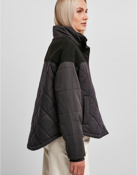 Купи Дамско яке в черно Ladies Oversized Diamond Jacket, Urban Classics, Якета онлайн - Complex.bg Дамско яке в черно Ladies Oversized Diamond Jacket, Urban Classics, Якета - Complex.bg