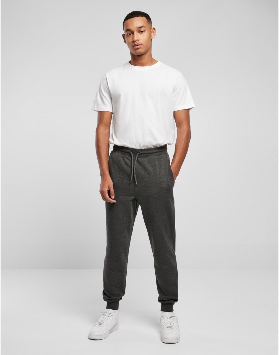 Мъжко спортно долнище в сиво Basic Sweatpants charcoal, Urban Classics, Долнища - Complex.bg