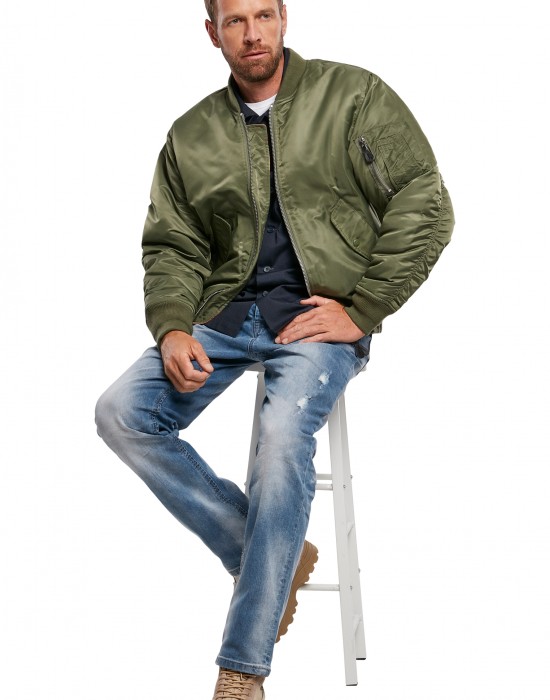 Мъжко яке тип бомбър в цвят маслина MA1, Urban Classics, Зимни якета - Complex.bg