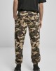 Мъжко долнище в камуфлажен десен Urban Classics Basic Camo Sweatpants 2.0, Urban Classics, Мъже - Complex.bg