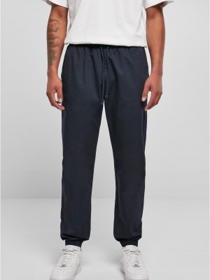 Мъжко долнище в тъмносин цвят Urban Classics Basic Pants Мъжко долнище в тъмносин цвят Urban Classics Basic Pants