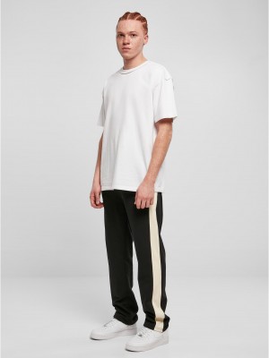 Мъжко долнище в черен цвят Urban Classics Striped Pants Мъжко долнище в черен цвят Urban Classics Striped Pants