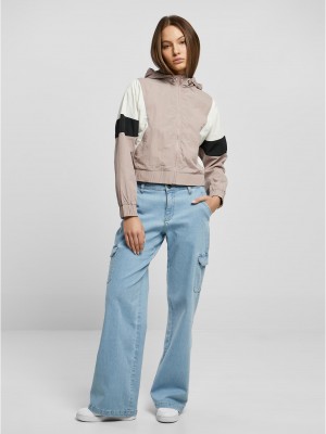 Дамско късо пролетно яке с качулка в светлобежов цвят Urban Classics Crinkle Jacket Дамско късо пролетно яке с качулка в светлобежов цвят Urban Classics Crinkle Jacket