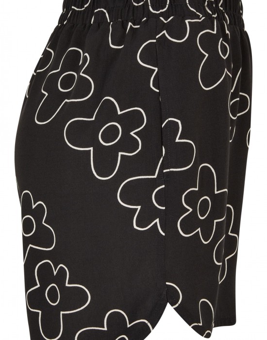 Дамски къси панталони в черен цвят Urban Classics Ladies AOP Shorts, Urban Classics, Къси панталони - Complex.bg