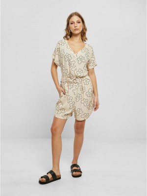 Дамски къс гащеризон в цвят екрю Urban Classics Ladies Jumpsuit