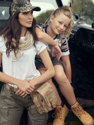 Дамска изчистена тениска в бял цвят Brandit 