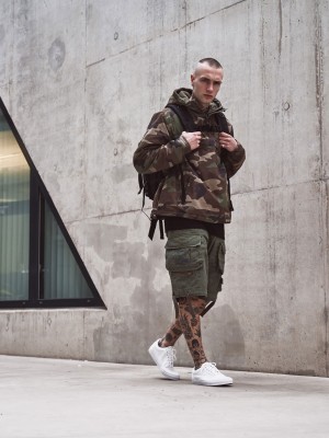 Мъжки къси карго панталони в цвят маслина Brandit