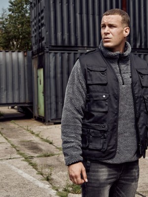 Ловен елек в черен цвят Brandit Hunting Vest 