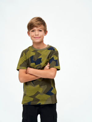 Детска тениска в камуфлажен десен Brandit swedish camo M90