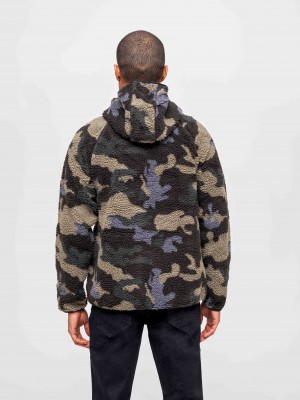 Мъжко пухкаво яке в тъмен камуфлаж Brandit Teddyfleece Worker