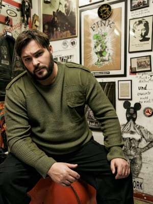 Мъжки плетен пуловер в цвят маслина Brandit Military