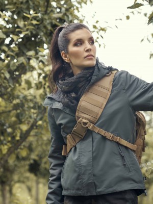 Функционална чанта в тъмнозелен цвят Brandit US Cooper Sling Pack Medium