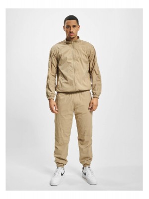 Мъжки анцуг в бежов цвят DEF Мъжки анцуг в бежов цвят DEF