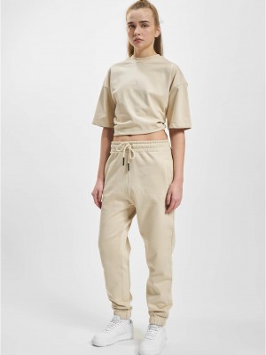 Дамски бежови спортни панталони от DEF