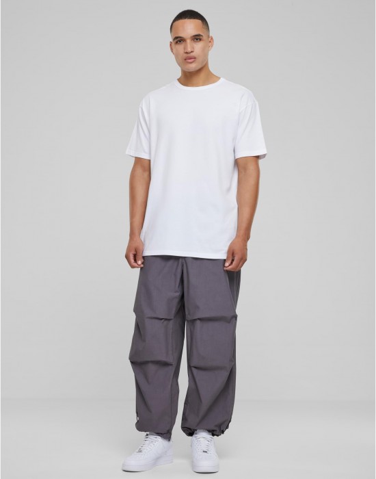 Мъжки широки панталони в сив цвят Urban Classics Parachute Pants, Urban Classics, Панталони - Complex.bg