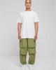 Мъжки широки панталони в зелен цвят Urban Classics Parachute Pants, Urban Classics, Панталони - Complex.bg