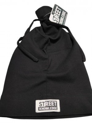 Бийни шапка в черно Beanie Black Street Knowledge