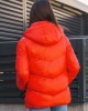 Дамско зимно яке в червен цвят с качулка