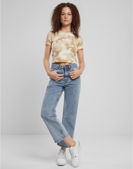 Дамска къса тениска в камуфлажен цвят Urban Classics Ladies Cropped Camo Tee Дамска къса тениска в камуфлажен цвят Urban Classics Ladies Cropped Camo Tee