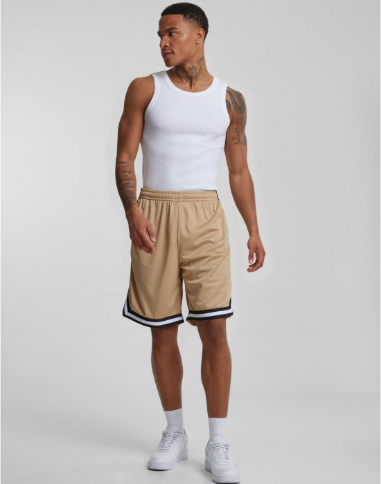 Мъжки къси панталони в бежов цвят Urban Classics Stripes Мъжки къси панталони в бежов цвят Urban Classics Stripes