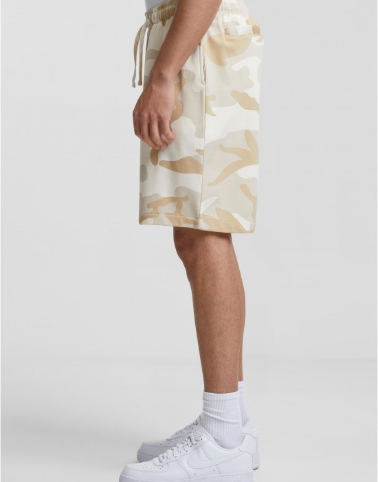 Мъжки къси панталони в светъл камуфлаж Urban Classics Easy Camo