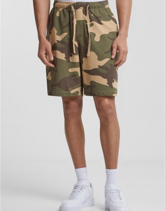 Мъжки къси панталони в тъмен камуфлаж Urban Classics Easy Camo