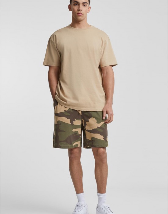 Мъжки къси панталони в тъмен камуфлаж Urban Classics Easy Camo