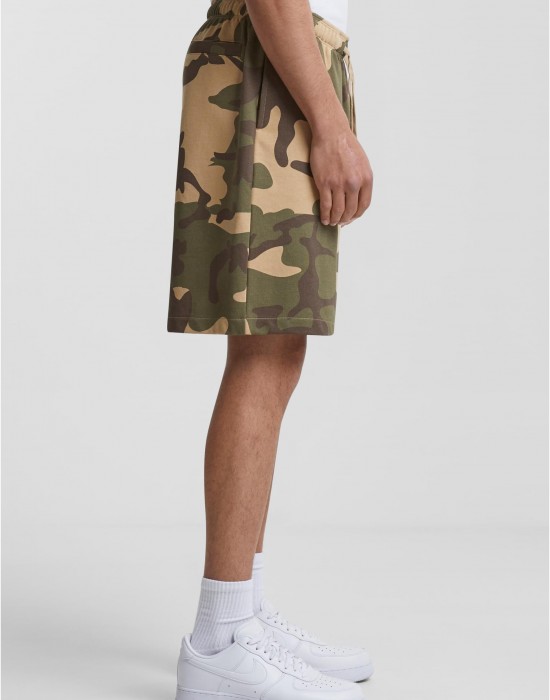 Мъжки къси панталони в тъмен камуфлаж Urban Classics Easy Camo