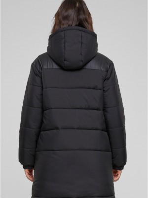 Дамско дълго яке в черен цвят Urban Classics Mixed Puffer Дамско дълго яке в черен цвят Urban Classics Mixed Puffer