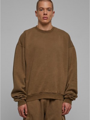 Мъжка блуза в кафяво Urban Classics Acid Washed Crew Мъжка блуза в кафяво Urban Classics Acid Washed Crew