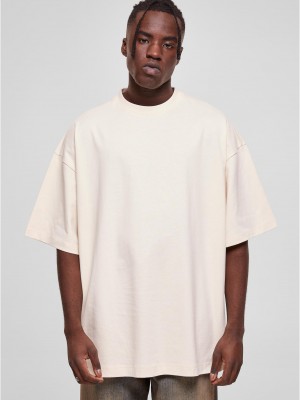 Мъжка овърсайз тениска в цвят пясък Urban Classics Huge Tee