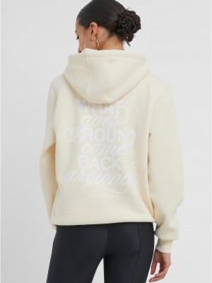 Дамски суичър в цвят пясък Miss Tee Back Around