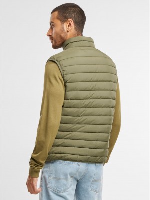 Мъжка грейка в цвят маслина Urban Classics Basic Vest Мъжка грейка в цвят маслина Urban Classics Basic Vest