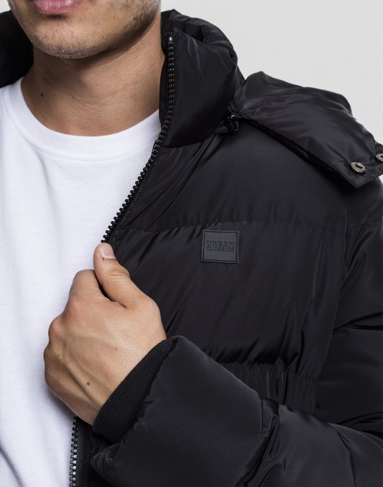 Мъжко зимно яке Urban Classics в черен цвят Мъжко зимно яке Urban Classics в черен цвят